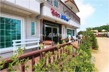 Ganghwado Kkotyanggi Badanaeeum Pension