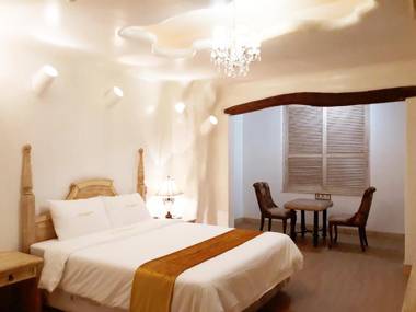 Newvera Tourist Hotel