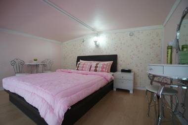 Dreaming Forest Pension Seogwipo