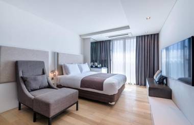 Brown Suites Hotel and Resort