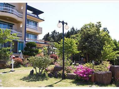 Gyul Hyanggi Pension