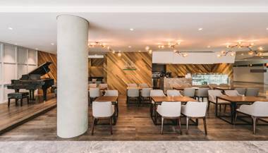 Hidden Cliff Hotel and Nature