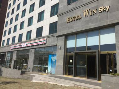 Win Sky Hotel