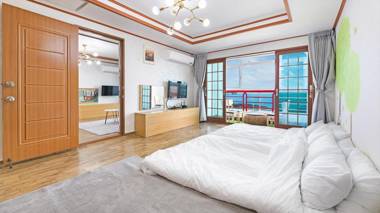 Jeju badaaehyanggi pension