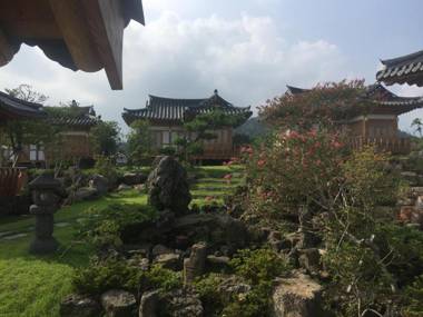 Canopus Resort Pension