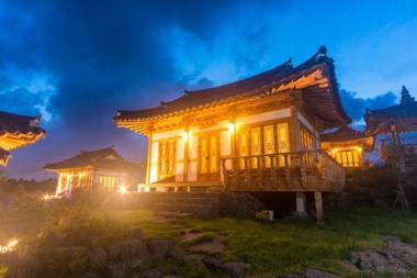 Canopus Resort Pension