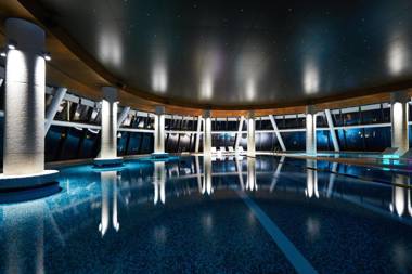 Marriott Jeju Shinhwa World Hotel