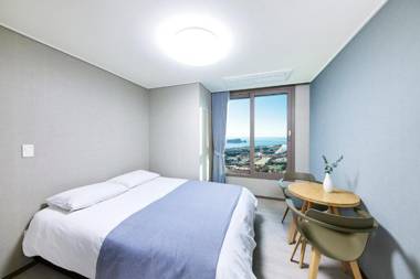 Bridge Residence Hotel