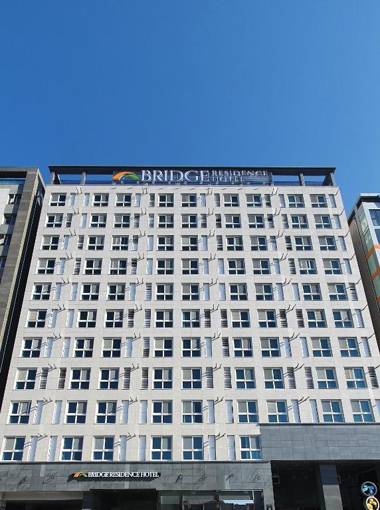 Bridge Residence Hotel