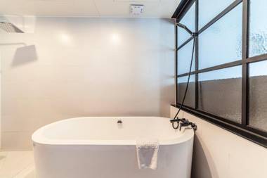 Gangneung Tourist Hotel