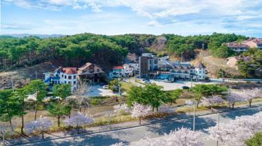 Gangneung gyeongpo pine pension