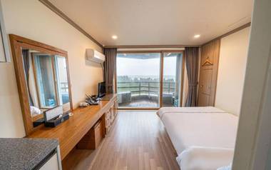 BENIKEA San&Bada Jumunjin Resort