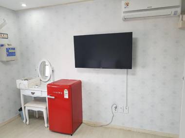 Big O Show Guesthouse