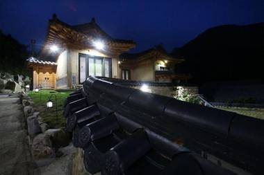 Pyeongchang Geumdang Hanok Pension