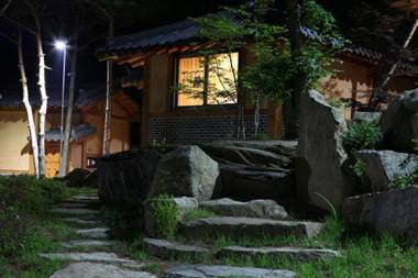 Pyeongchang Geumdang Hanok Pension