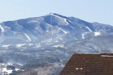 Pyeongchang Pungcharang Herbrang Pension