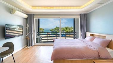 Yangyang Baladeonbada Pension