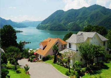 Cheongpoong Bluming Days