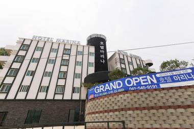Asan Marina Hotel