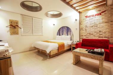 Asan Fox Drive-in Motel