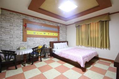 Changnyeong Namji Love Holic