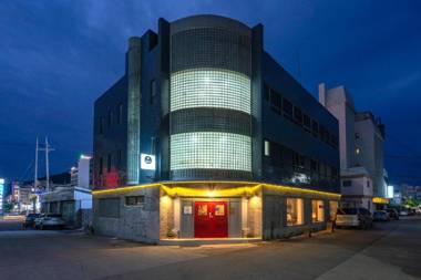 Mireuk Mireuk Beer Hostel