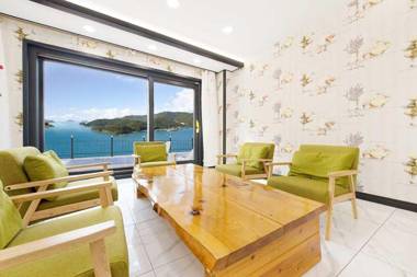 Byeol Dasut Chakhan House Pension