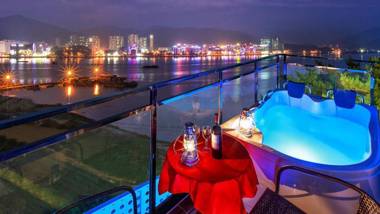 Tongyeong dalbichae pension