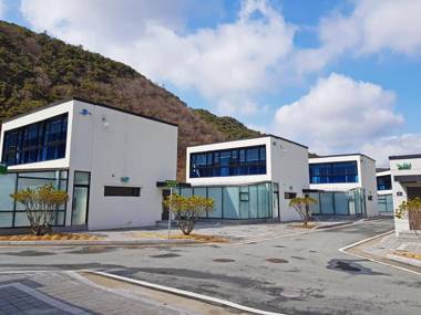 Hwasun Adel Castle Kids Poolvilla