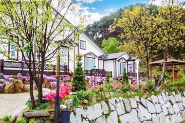 Muju Sandeul Pension