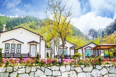 Muju Sandeul Pension