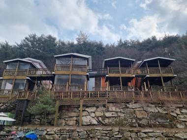 Goesan Joryeong Pension