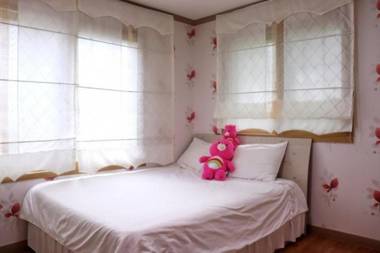 Sancheong Dullegil Pension Cheongsol