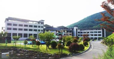 Sancheong Korean Medicine Family Hotel