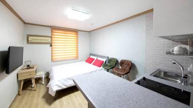 Anmyeondo 7th Cat Pesnion