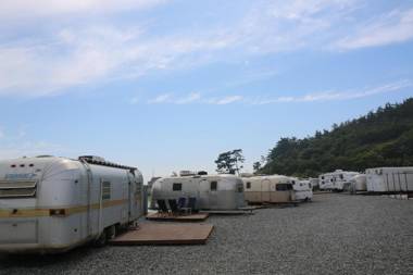 Taean Mom-villagee Caravane