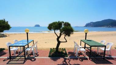Taean The sea side Pension