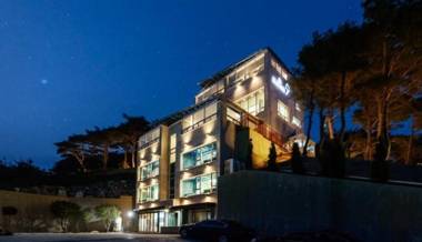 Taean Indigo Nine Poolvilla