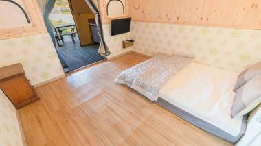 Taean Paradok Pension