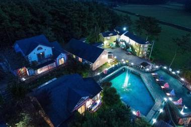 Taean Hongii Janggun Pension