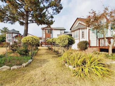 Chorokdonghwa pension