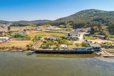 Taean Lake and Sea Spa Pension