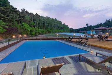 Taean (Anmyeondo) Largo Pension