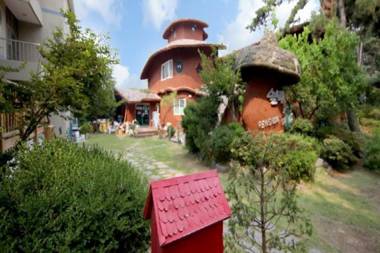 Taean (Anmyeondo) Solmoe Maeul Pension