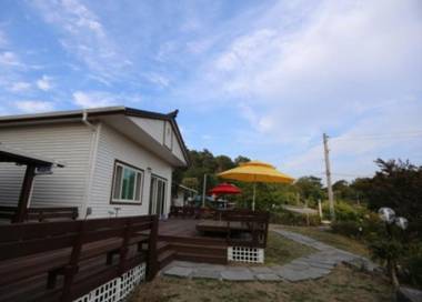 Taean Sogeunjinsong Pension