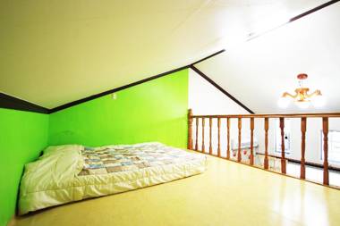 Manripo Sandeulae Aegyeon Pension