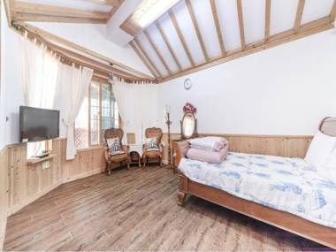 Taean SeIp Clover Pension