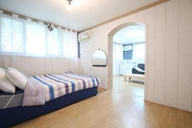 Anmyeondo Orange Bada Pension