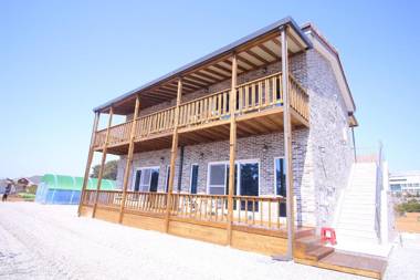 Mongsanpo High Beach Pension