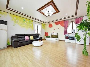 Mongsanpo Solmorae Pension